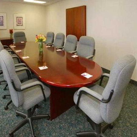 Comfort Suites Airport Columbus Bekvämligheter bild